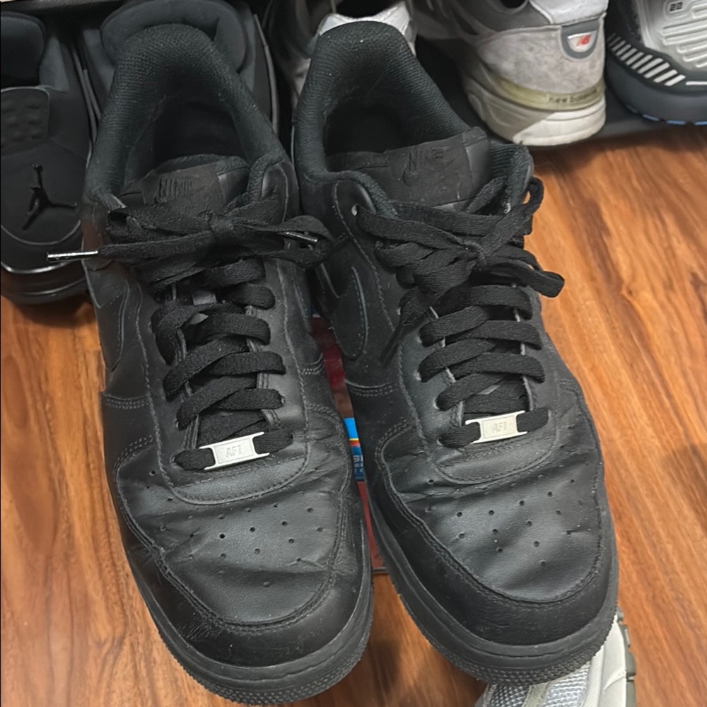 Nike Men's Black Sneakers